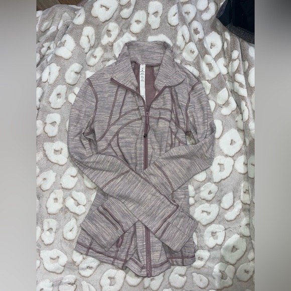 lululemon athletica Other - Lululemon Define Jacket Size 4 !!